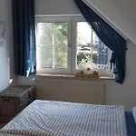 Haus Strandflieder